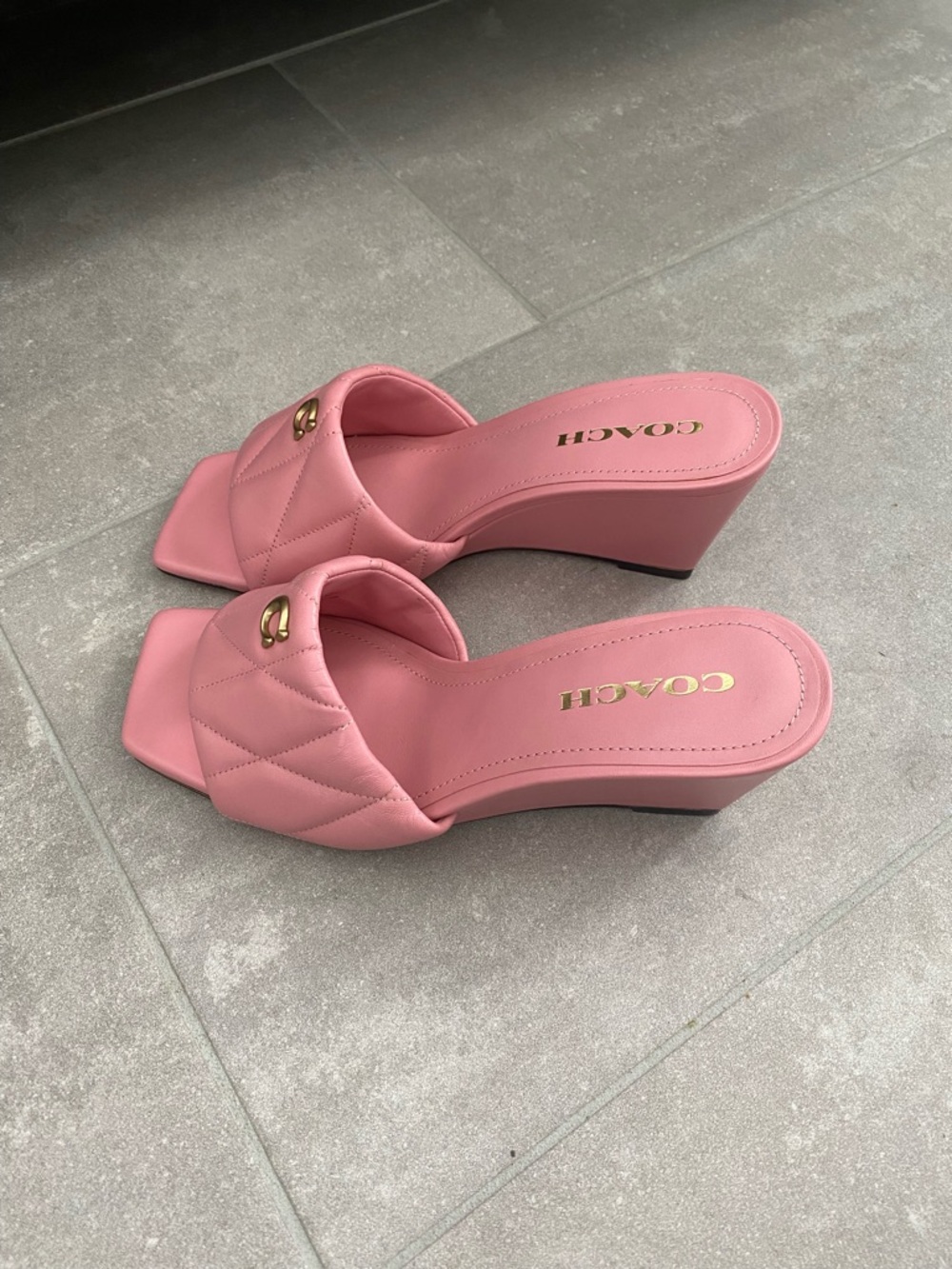 Coach Women's Emma Wedge
Sandal Bubblegum Size 9 - Picture 4 of 7
